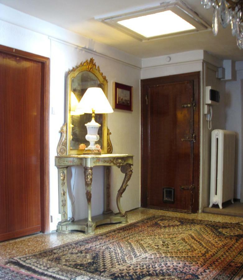 Bed and Breakfast Dorsoduro461 Венеция Экстерьер фото