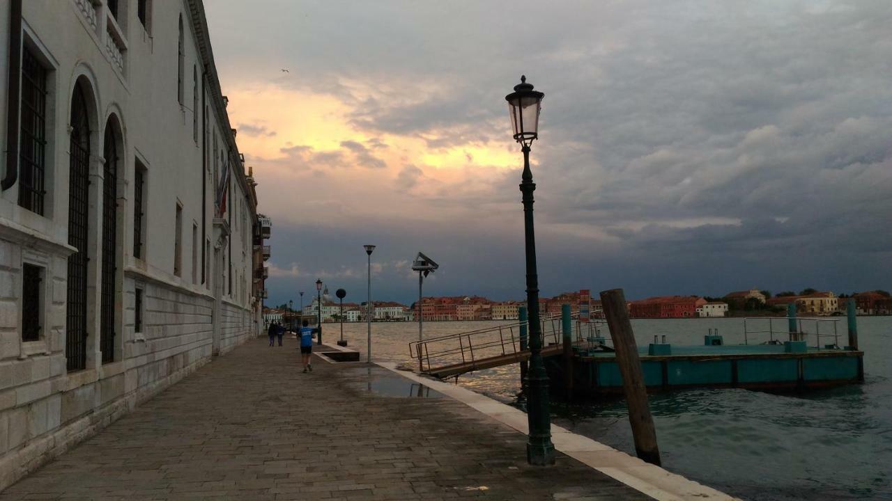 Bed and Breakfast Dorsoduro461 Венеция Экстерьер фото