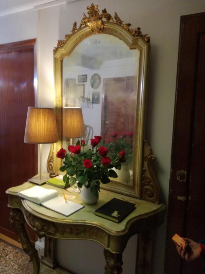 Bed and Breakfast Dorsoduro461 Венеция Экстерьер фото